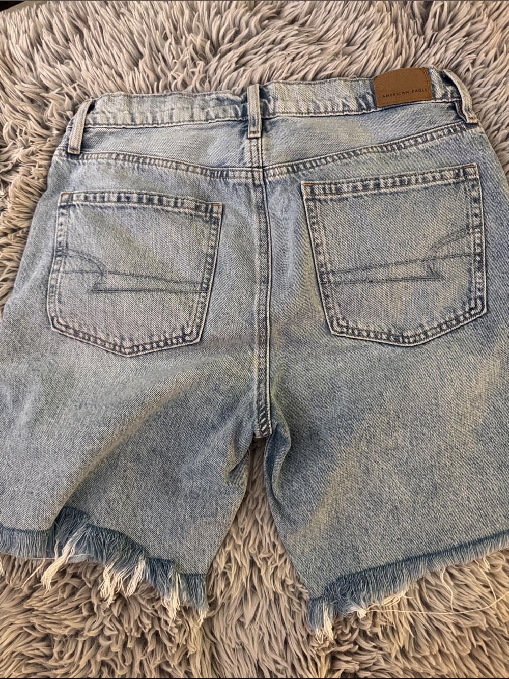 American Eagle Outfitters Light Wash Distressed Denim Shorts - Picture 4 of 5